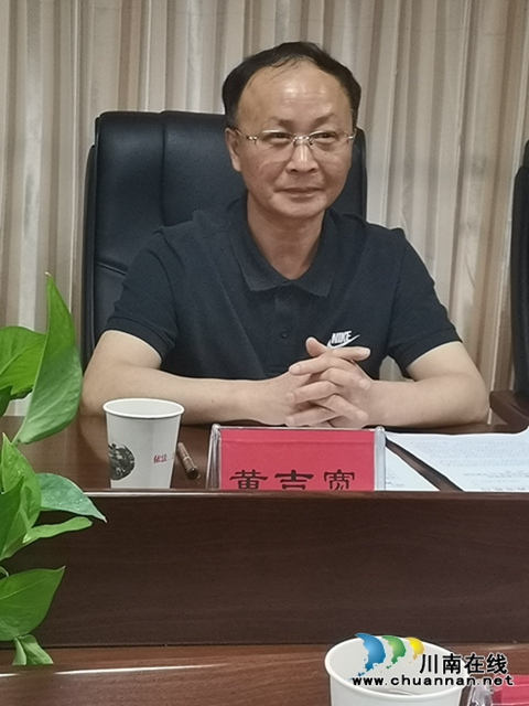 纳溪区行政审批局召开人大代表建议、政协委员提案办理工作面商会(图4) 纳溪区行政审批局召开人大代表建议、政协委员提案办理工作面商会(图4)