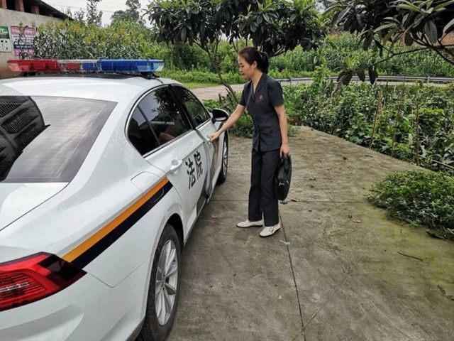 8.5万元成交!泸州一尾号”222222"的手机靓号拍卖成功(图3) 8.5万元成交!泸州一尾号”222222"的手机靓号拍卖成功(图3)