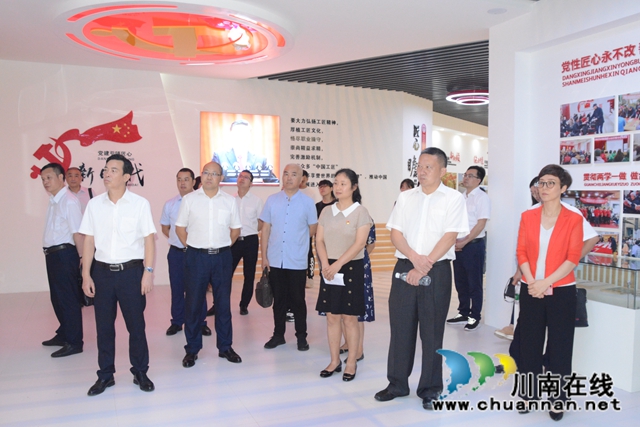 冉雷波率队到江阳区茜草街道匠心社区调研指导(图2)