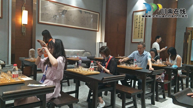 自己亲手包黄粑、做油纸伞、调制国窖1573，爽不爽？(图28)