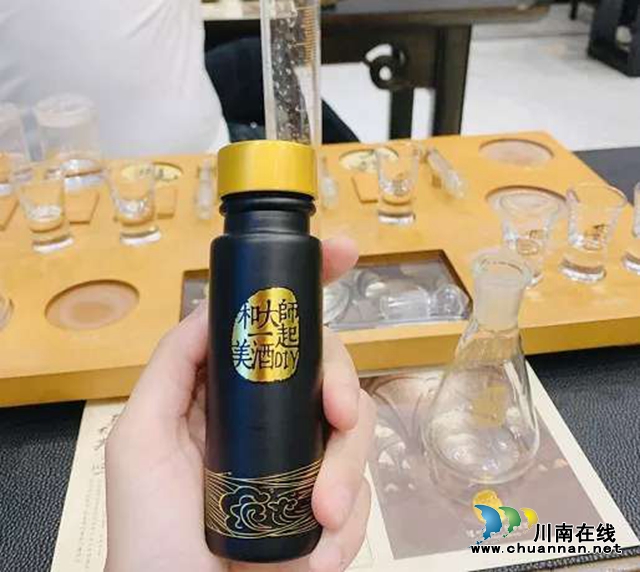 自己亲手包黄粑、做油纸伞、调制国窖1573，爽不爽？(图30)
