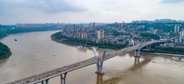 泸州国窖大桥单双号限行！过境泸州外地车这样走（内附换乘摆渡车线路）