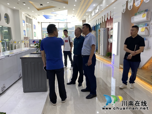 龙马潭区小市街道组织人大代表走访辖区重点企业(图4)