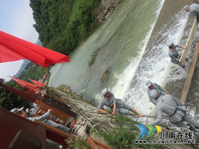 江阳区华阳街道沣泽苑宾馆党支部开展庆七一活动(图1)