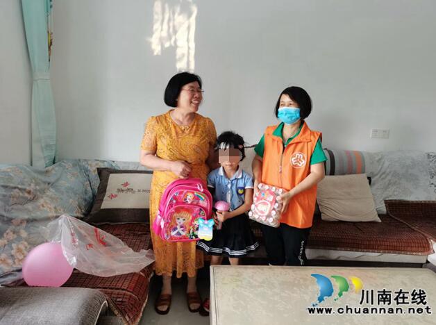 泸县玉蟾街道：特殊感谢信彰显温暖情(图2)