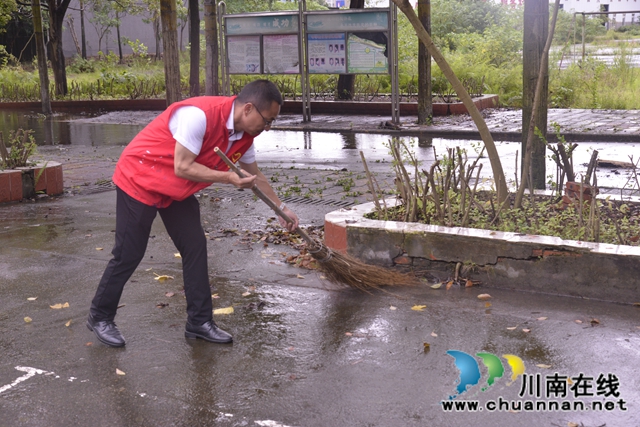 泸县建校开展“我爱建校，我为龙城校区建设做贡献”主题党日活动(图6)