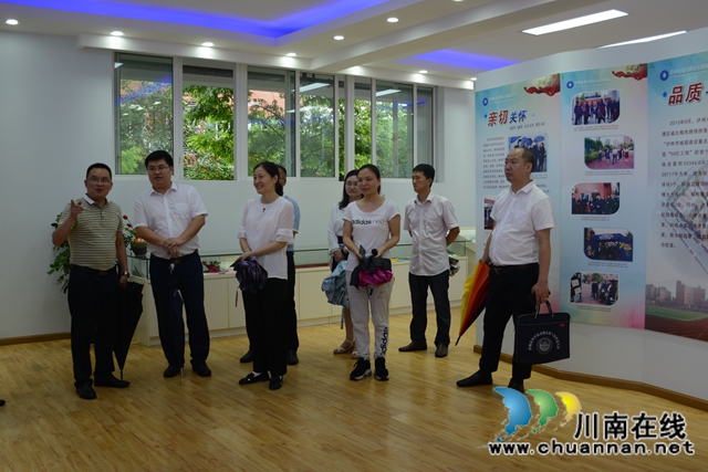 泸州市科协副主席张连俊带队调研龙马潭区玉带河学校科技教育工作(图1)