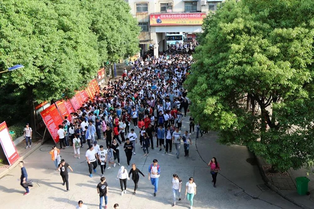 中高考期间如何绕开食品安全陷阱？泸州市场监管部门给你支招！