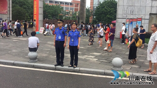 泸县综合行政执法局：集中整治市容环境，为中高考保驾护航(图2)