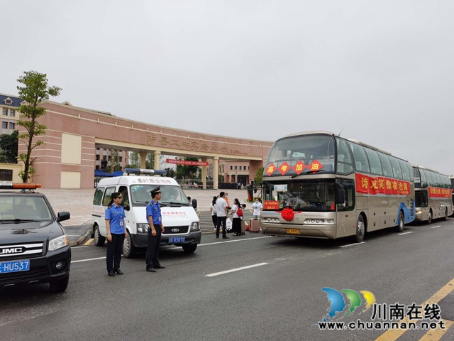 泸县综合行政执法局：集中整治市容环境，为中高考保驾护航(图1)