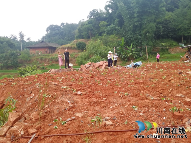 泸州市自然资源和规划局检查纳溪区2019年实施地质灾害避险搬迁安置情况(图2)