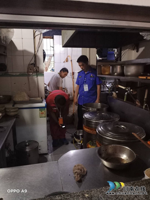 泸县综合行政执法局开展高考考点要素保障检查(图2)