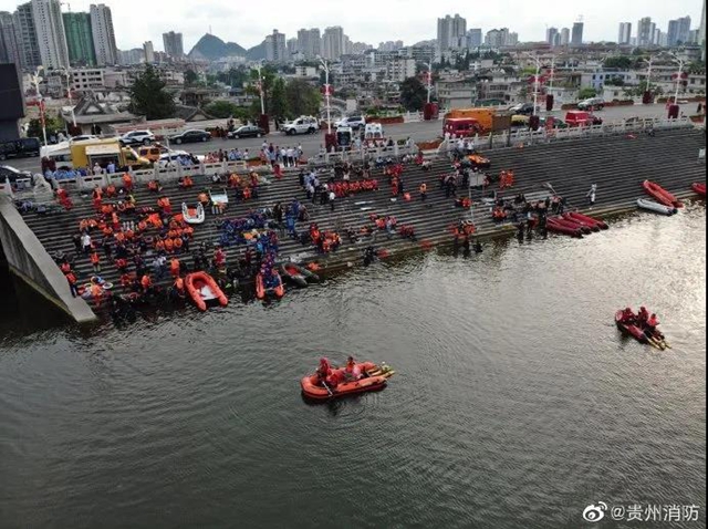 关于贵州安顺公交车坠湖事件，记者了解到这些最新情况！(图5)