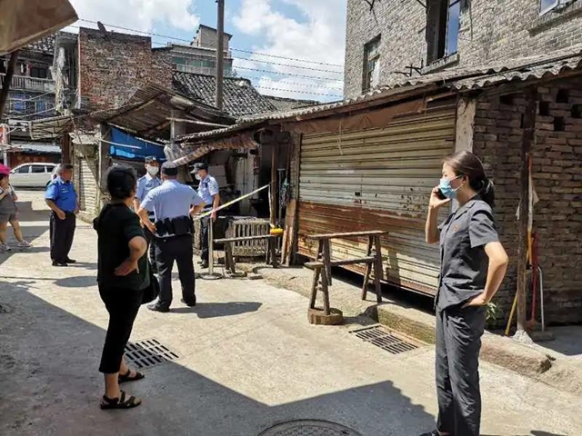 快速出击腾空房屋交付申请执行人 江阳法院执行干警这事干得漂亮！(图5)