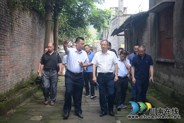泸州历史文化名城第三方评估检查组到龙马潭区小市街道评估检查(图1)