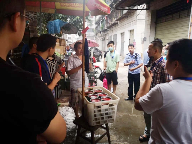 “致癌”血旺你还在吃？泸州查获一处血旺制作黑窝点！