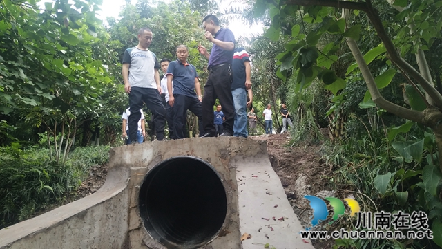 朱海斌到泸县玉蟾街道督导雨污分流工作(图3)