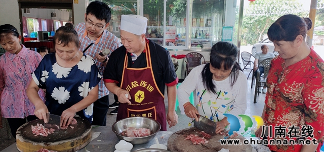 龙马潭区特兴镇魏园村2020年品牌培训顺利开班(图2)