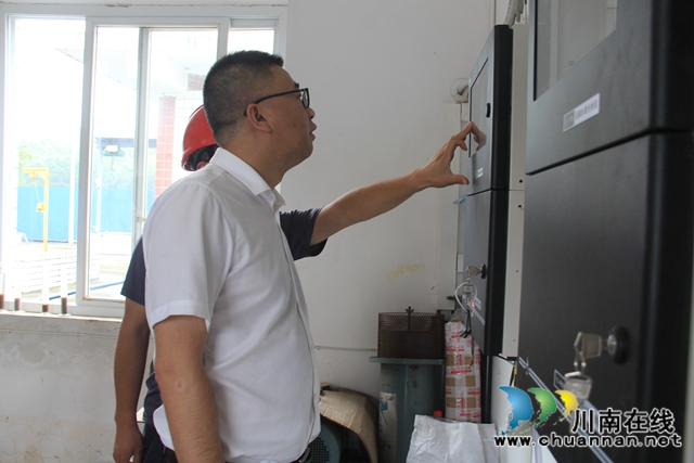 章磊到泸县云龙镇督导河长制工作(图1)