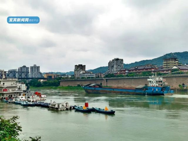 启动24小时应急状态！宜宾多地出现山体滑坡、道路垮塌、农田被淹！(图21)