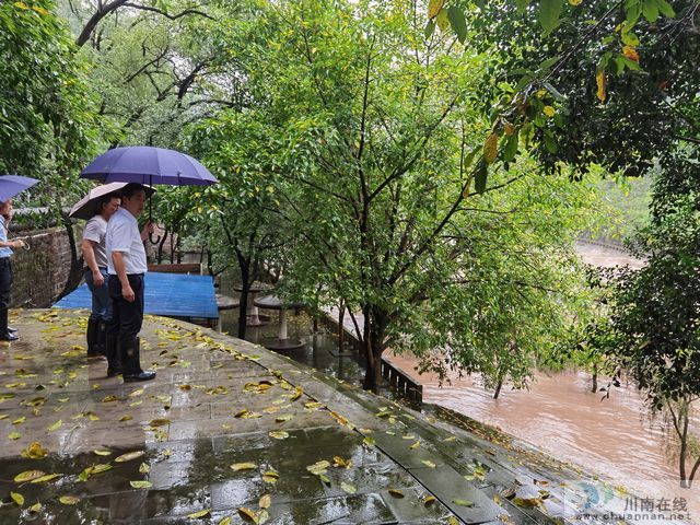 迅速行动，罗汉街道全力做好强降雨天气防汛工作(图2)