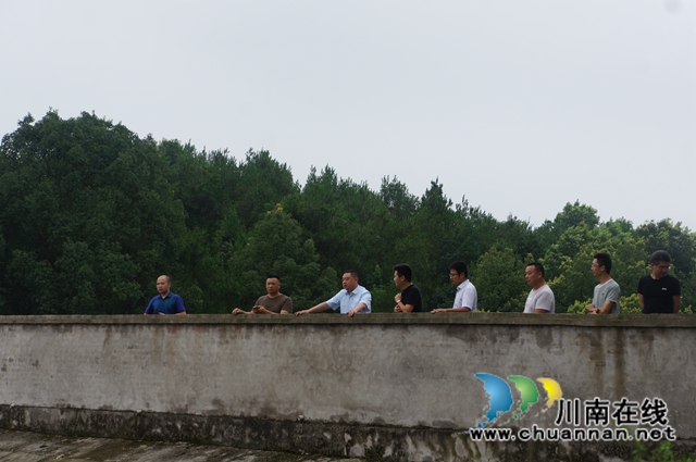 李盛春到泸县立石镇督导脱贫攻坚和防汛减灾工作(图1)