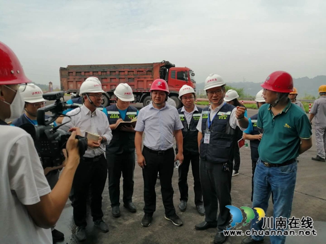 泸州市应急管理局到合江县开展“铸安2020”监管执法专项行动(图1) 泸州市应急管理局到合江县开展“铸安2020”监管执法专项行动(图1)