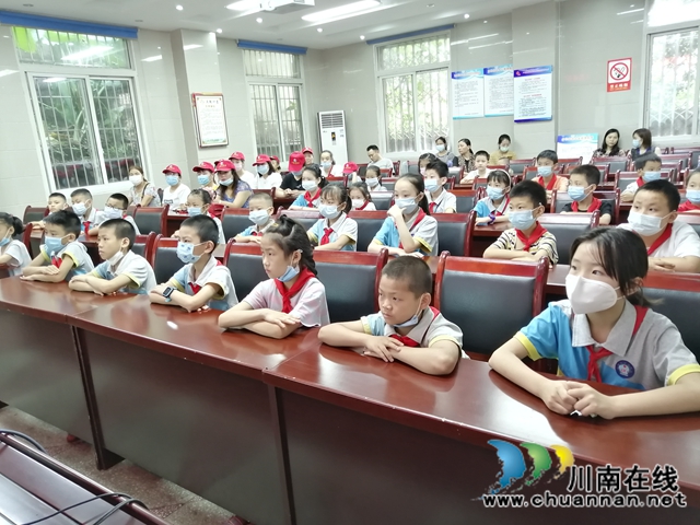 龙马潭区小市街道：防微杜渐，开展青少年扫黑除恶宣讲活动(图1)