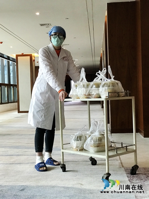 龙马潭胡市中心卫生院“逆行者”斯敏：挑战不可能的“小个子大能量医生”(图5)