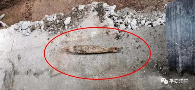 泸州北城雨污分流施工现场挖出炮弹！警方到场紧急处置