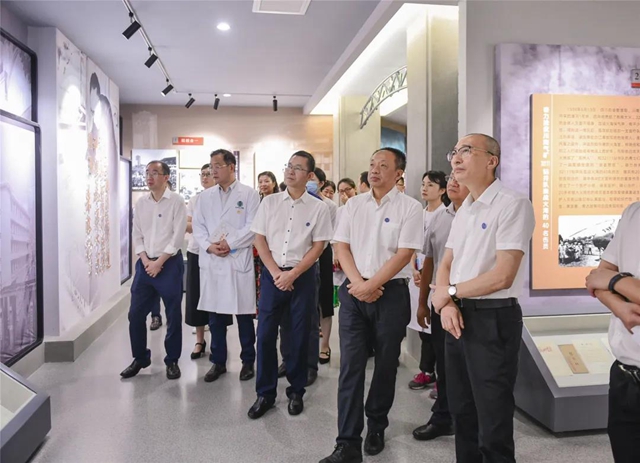 西南医大附院院史陈列馆开馆(图17)