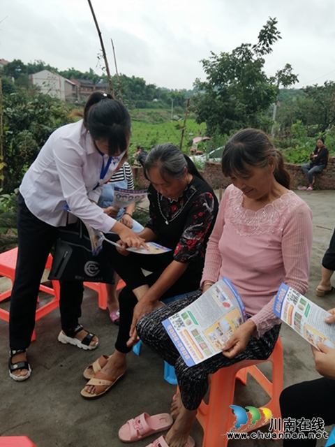 内江经开区靖民镇双塘村：开展农村禁毒宣传，筑牢禁毒防线(图1)