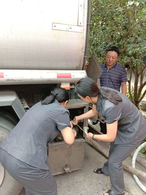 江阳法院开展紧急搬迁执行行动，确保长江二桥顺利修建(图4)