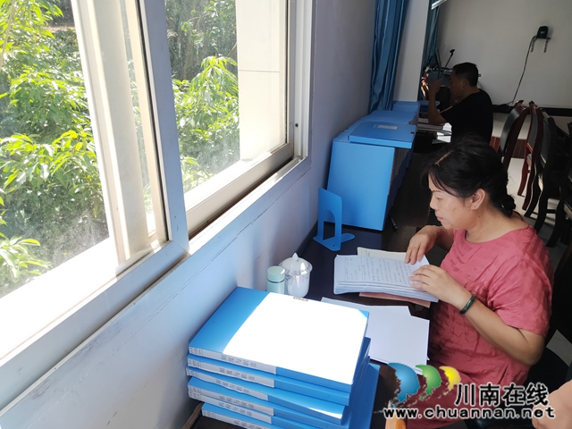 泸州市应急管理局到合江县开展安全社区复评验收(图2) 泸州市应急管理局到合江县开展安全社区复评验收(图2)