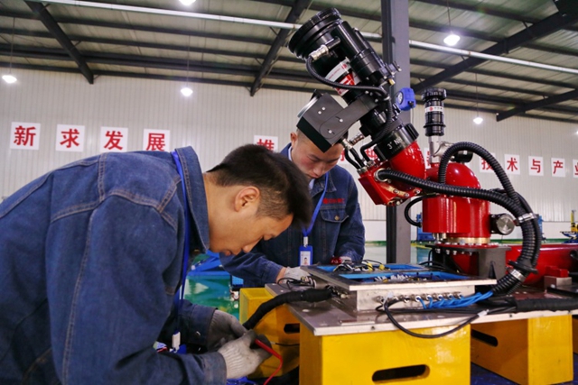 全国第一支消防救援特种机器人大队在纳溪成立!(图3) 全国第一支消防救援特种机器人大队在纳溪成立!(图3)