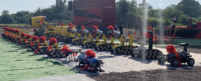 全国第一支消防救援特种机器人大队在纳溪成立!(图6) 全国第一支消防救援特种机器人大队在纳溪成立!(图6)