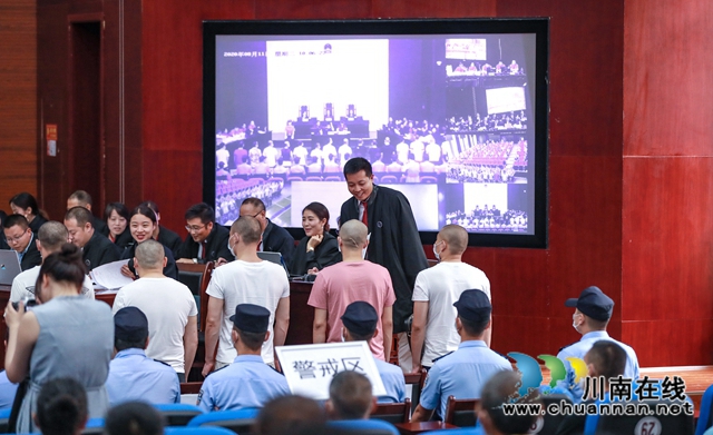 18人涉黑！十余项罪名！江阳法院开庭审理首例黑社会性质犯罪案件(图12)