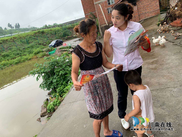 内江经开区靖民镇凉风社区：共筑心中防火墙，搭起生命安全网(图2)