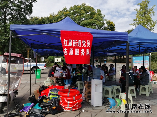 龙马潭区红星街道：初心，在抗洪一线绽放