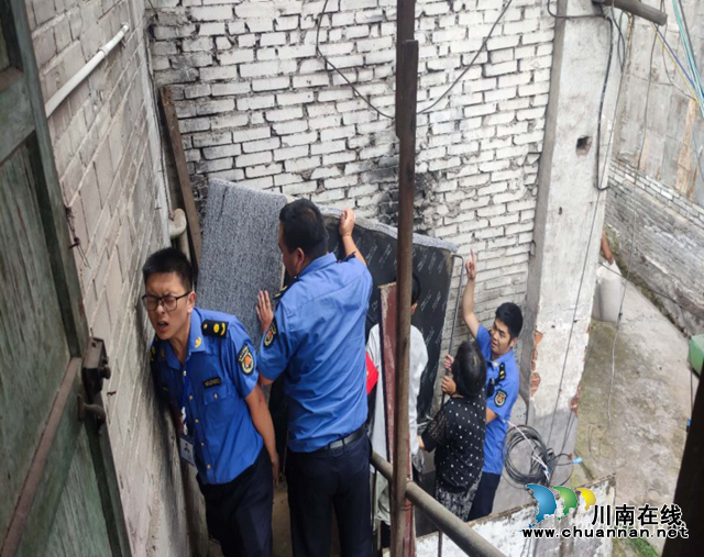 龙马潭区综合行政执法局：防汛抗洪担使命，筑牢安全 “防护墙”(图3)