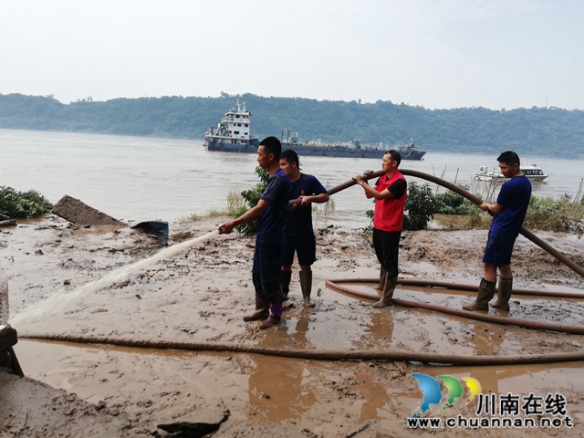 泸县太伏镇：连续作战 清淤在行动(图7)