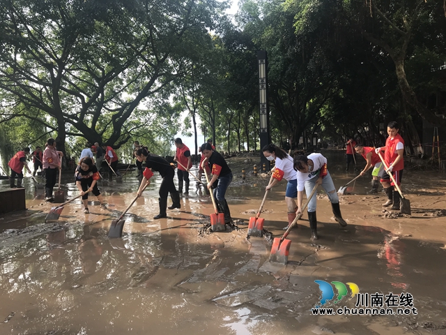 应对“洪水猛兽”，江阳区北城街道网格员防汛时刻在行动！(图5)