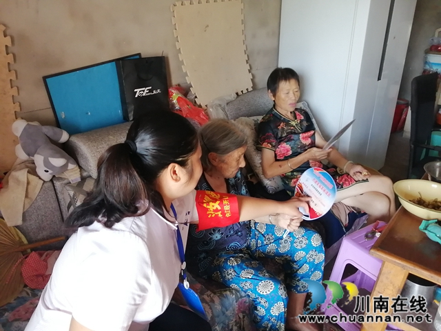 内江经开区靖民镇双塘村：让扫黑除恶宣传深入农村基层，营造全民参与浓厚氛围(图2)