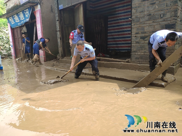 泸县太伏镇：人民至上 筑牢防洪抢险坚固防线(图14)