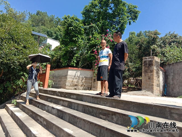 郑尚贵到泸县百和镇调研河长制工作(图2)