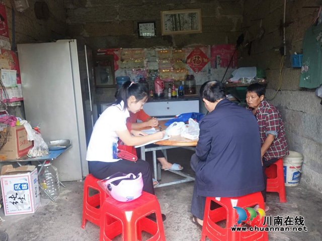 内江经开区靖民镇石马村：“格格”助力村医随访，贴心服务进农家(图1)
