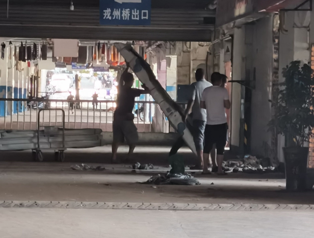 给力!宜宾将对滨江路这些商家免租金(图3) 给力!宜宾将对滨江路这些商家免租金(图3)