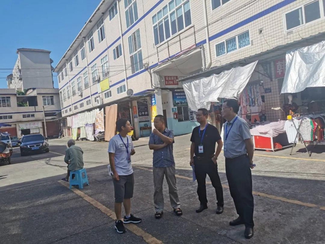 文明城市迎复检 泸州市场监管人全力备战!(图3) 文明城市迎复检 泸州市场监管人全力备战!(图3)