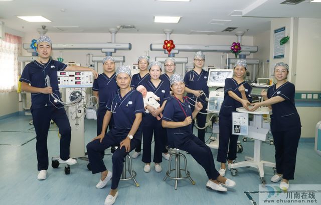 再现手掌宝宝?泸州一宝宝出生时仅2斤!(图4) 再现手掌宝宝?泸州一宝宝出生时仅2斤!(图4)