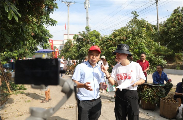 龙马潭:兴高采烈庆丰收 增收致富奔小康(图6) 龙马潭:兴高采烈庆丰收 增收致富奔小康(图6)